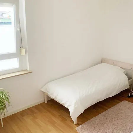 3 Bedroom In Διαμέρισμα Λεβερκούζεν