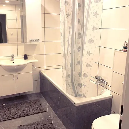 3 Bedroom In Διαμέρισμα